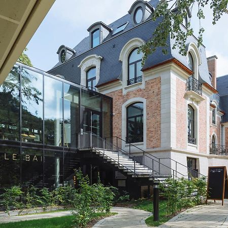 Bienheureux Hotel Wasquehal Bagian luar foto