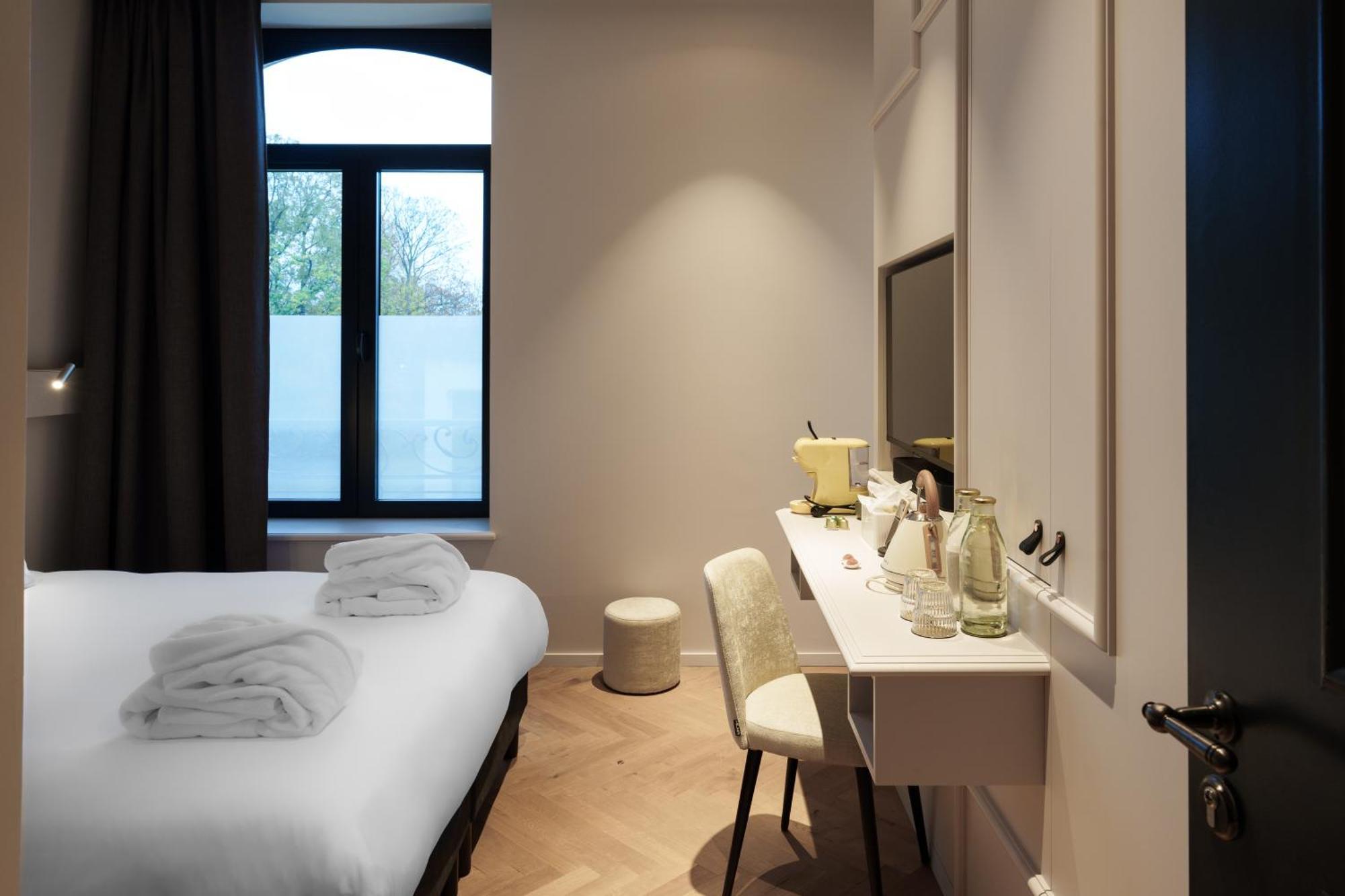 Bienheureux Hotel Wasquehal Bagian luar foto